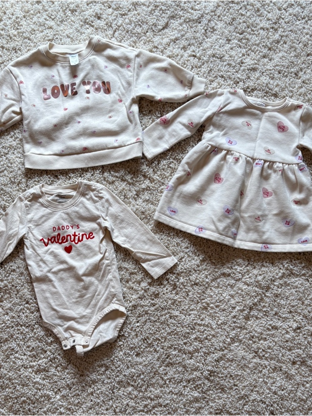 Carter's Baby Girl Valentine Bundle 18M Dress, Sweatshirt & "Daddy's Valentine”